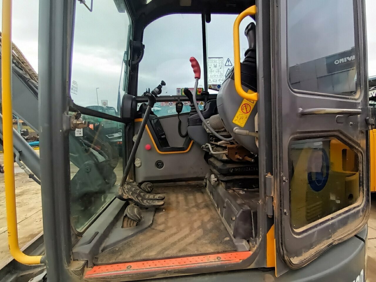 2016 VOLVO ECR58D ECR EXCAVATOR