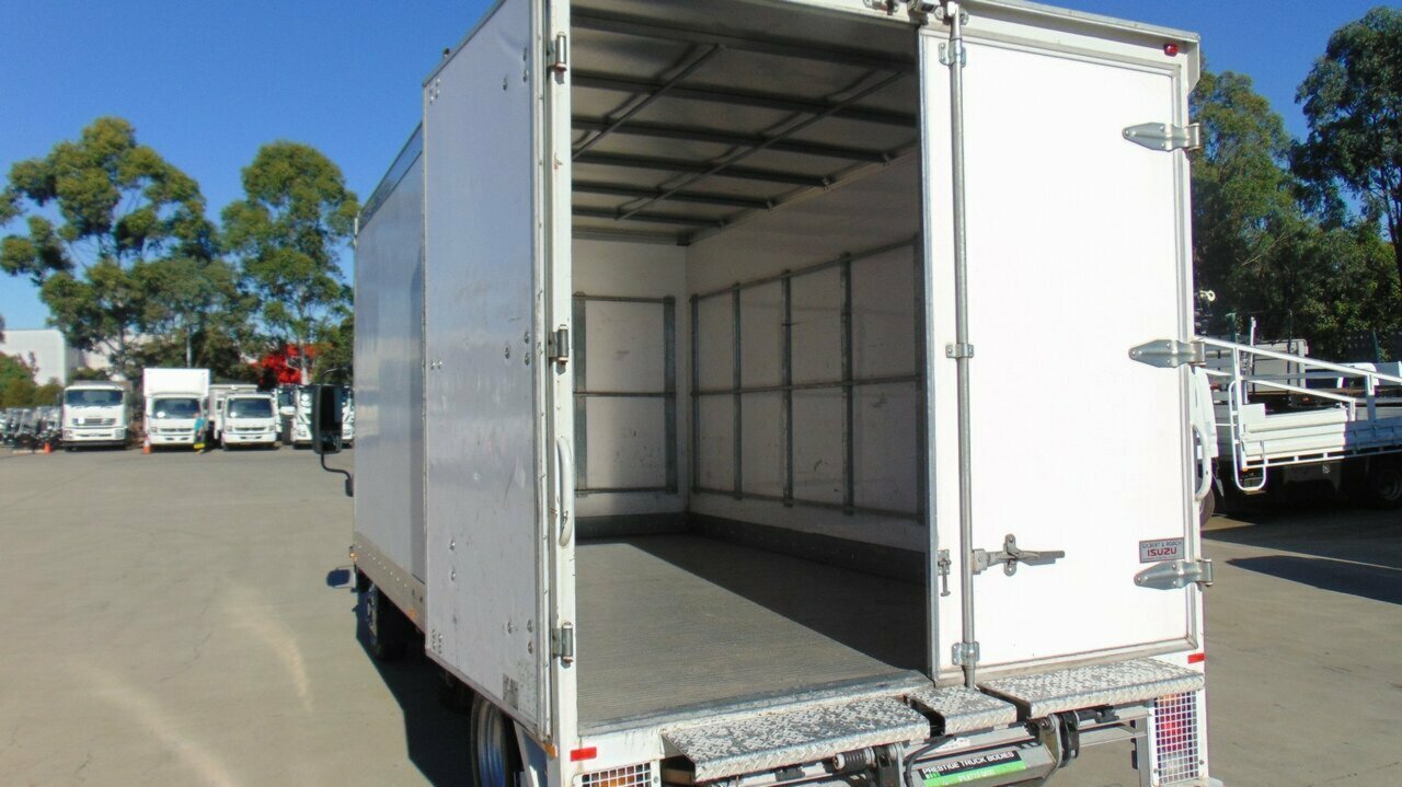 2020 ISUZU NNR N MY18 45-150 IFS 6 SP AUTOMATED MANUAL CREW C/CHAS