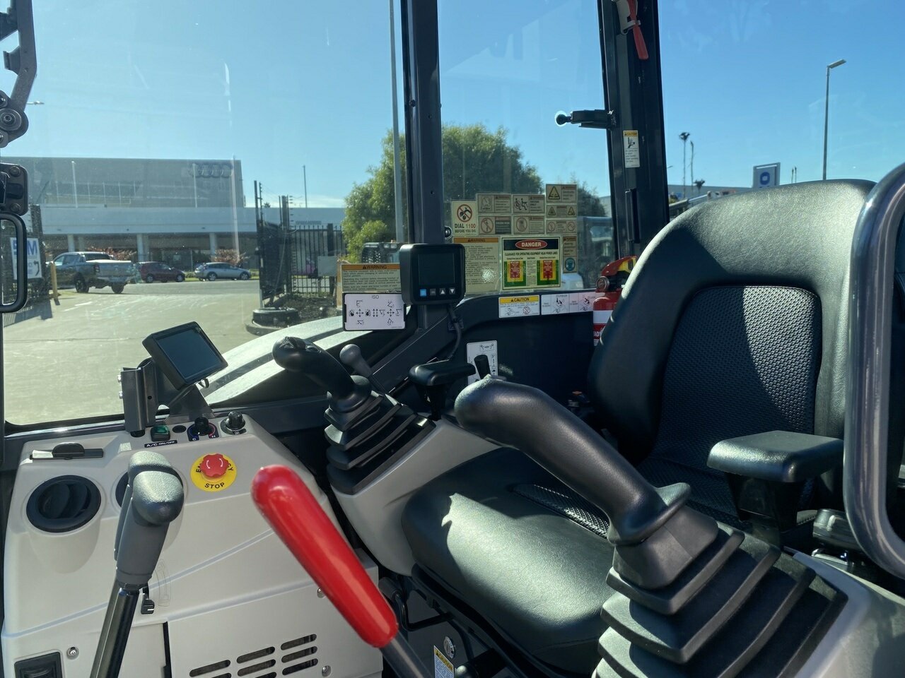 2022 KOBELCO SK55SRX-6 AIRCAB EXCAVATOR