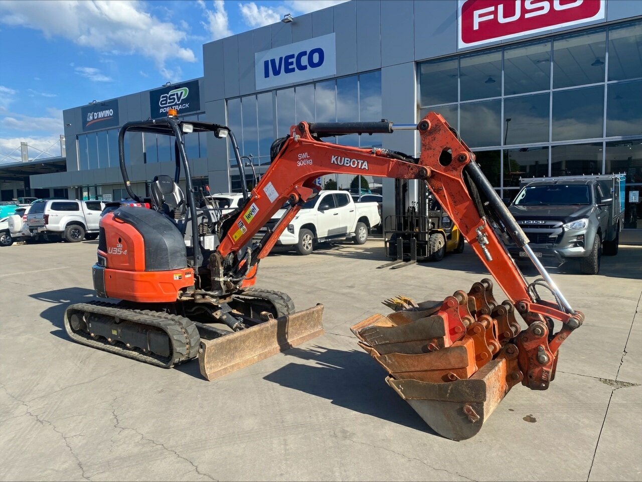 2000 KUBOTA U35-4 CANOPY EXCAVATOR