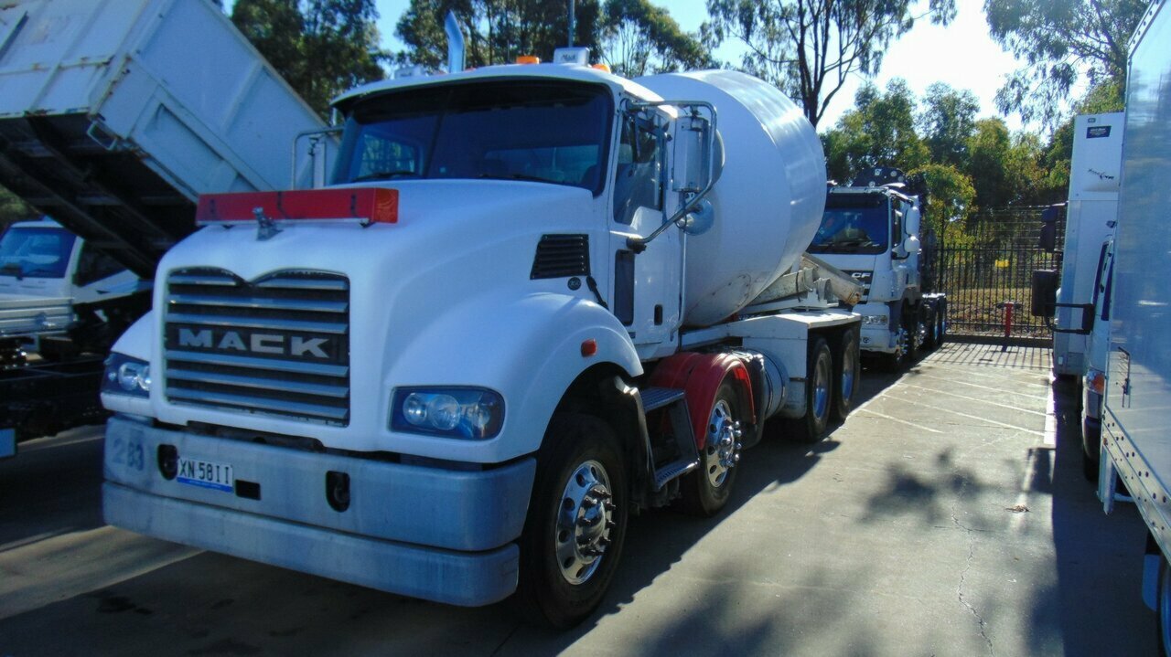 2013 MACK METROLINER 13 SP MANUAL C/CHAS