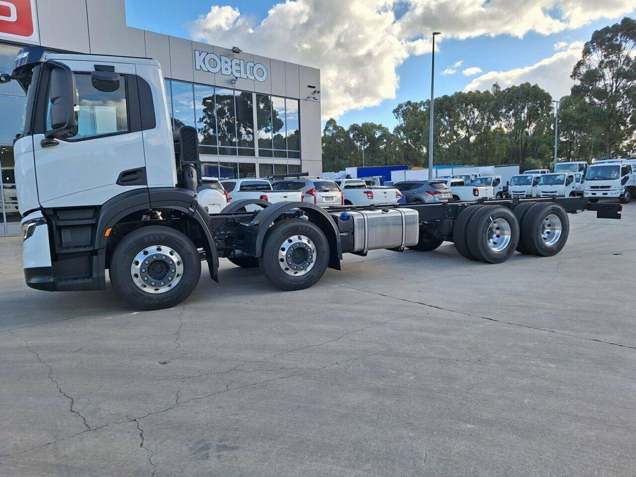2023 IVECO S-WAY AD460 8X4 DAY CAB PRIME MOVER