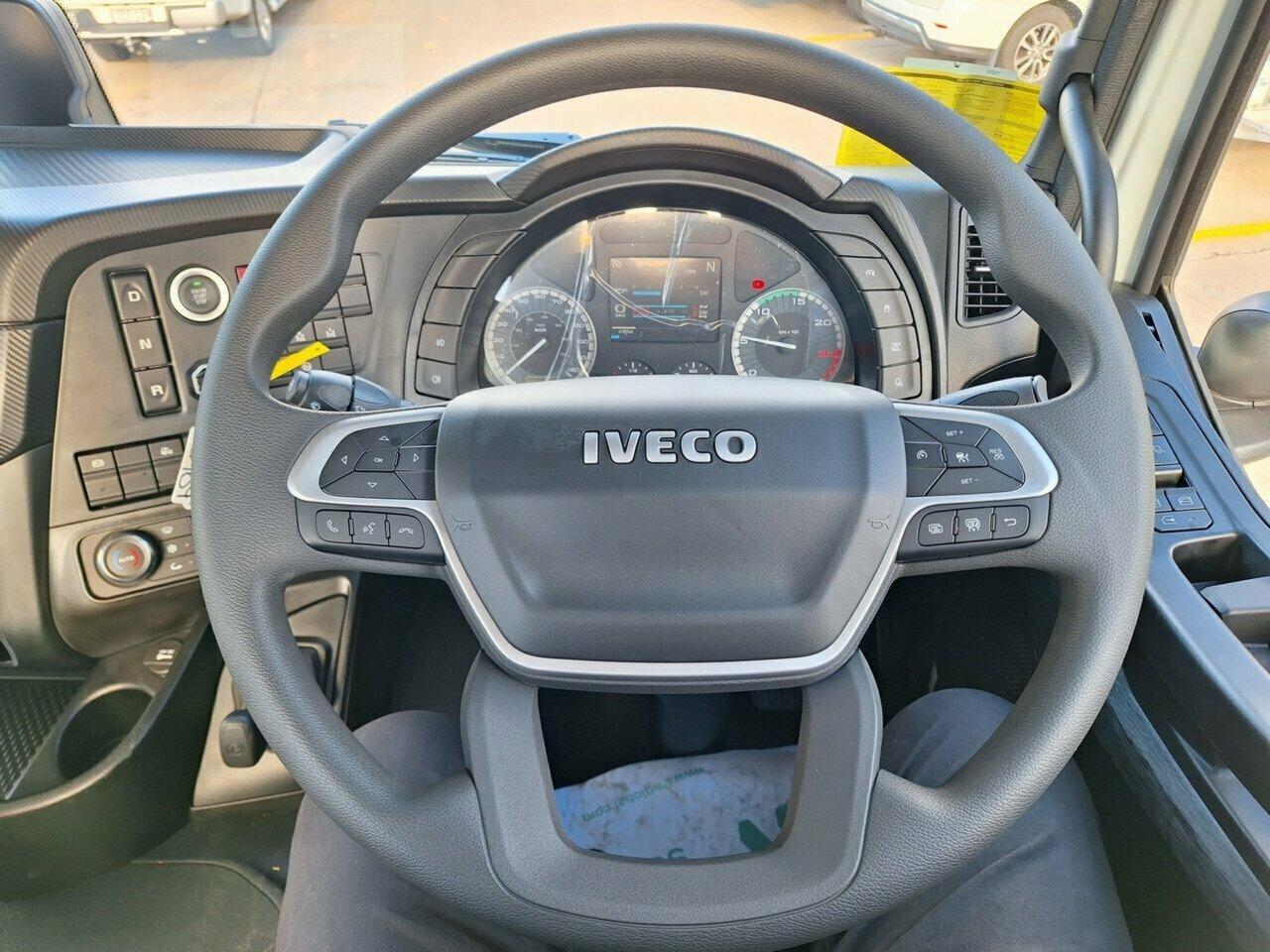 2023 IVECO S-WAY AD460 8X4 DAY CAB PRIME MOVER