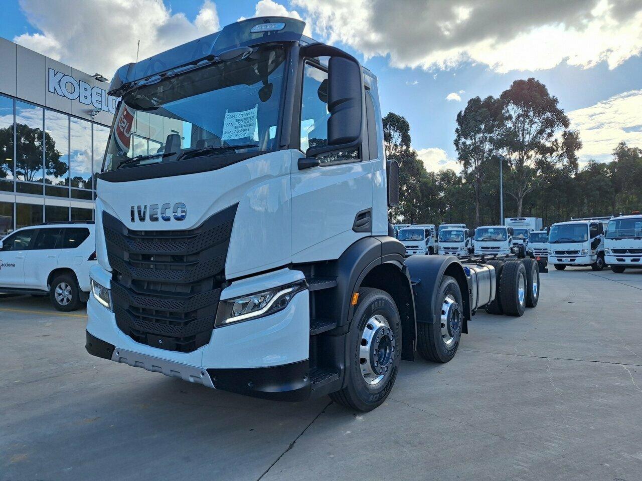 2023 IVECO S-WAY AD460 8X4 DAY CAB PRIME MOVER