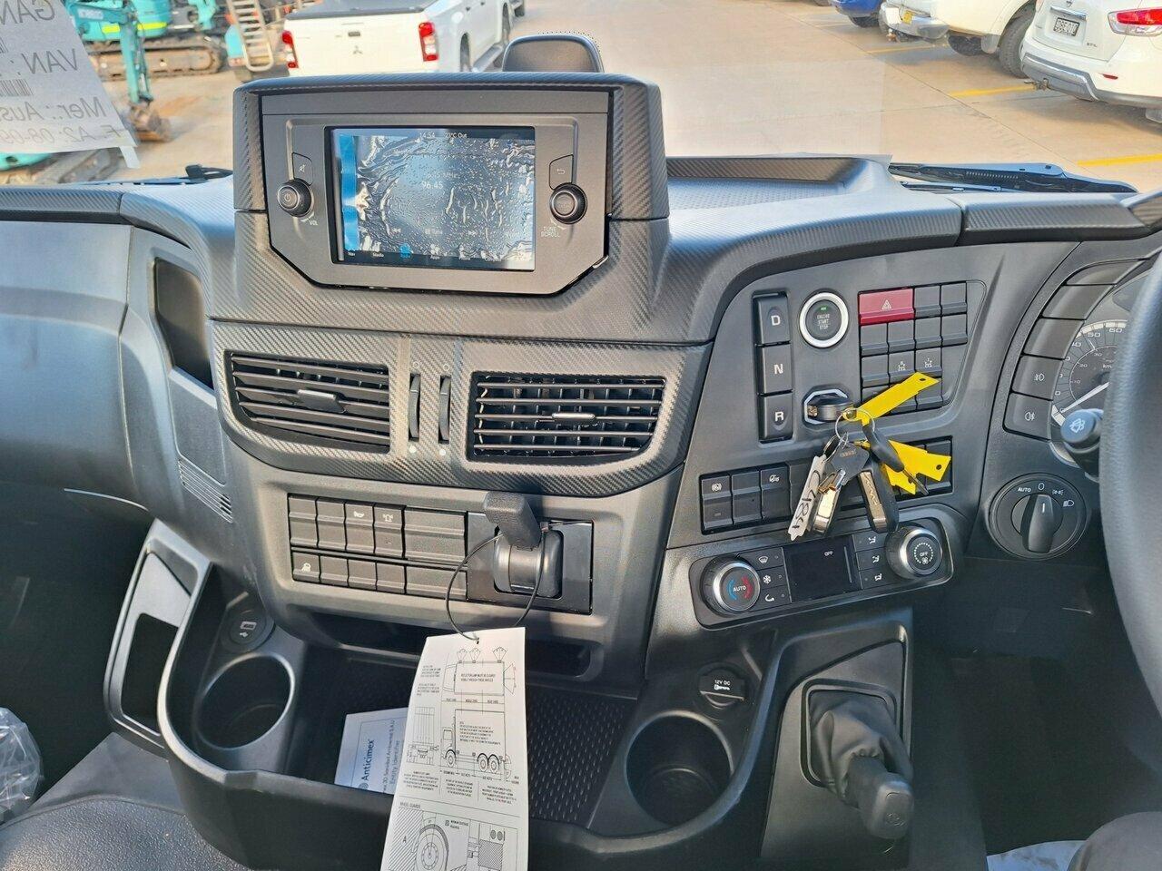 2023 IVECO S-WAY AD460 8X4 DAY CAB PRIME MOVER