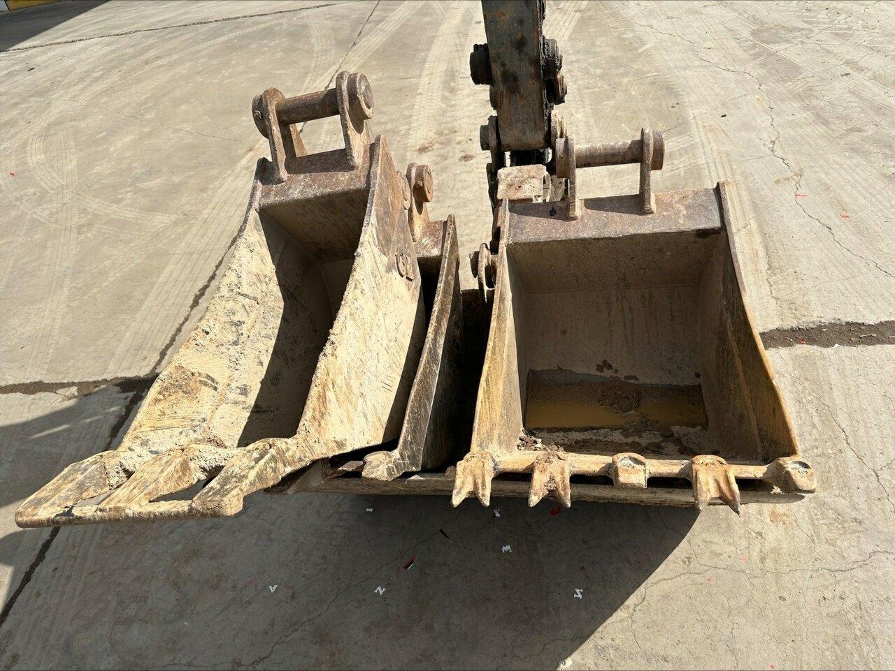 2013 VOLVO ECR88 AIRCAB EXCAVATOR