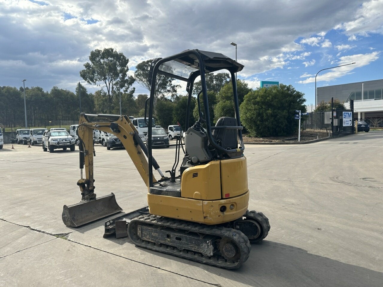 2016 CAT 3017DCR CANOPY EXCAVATOR