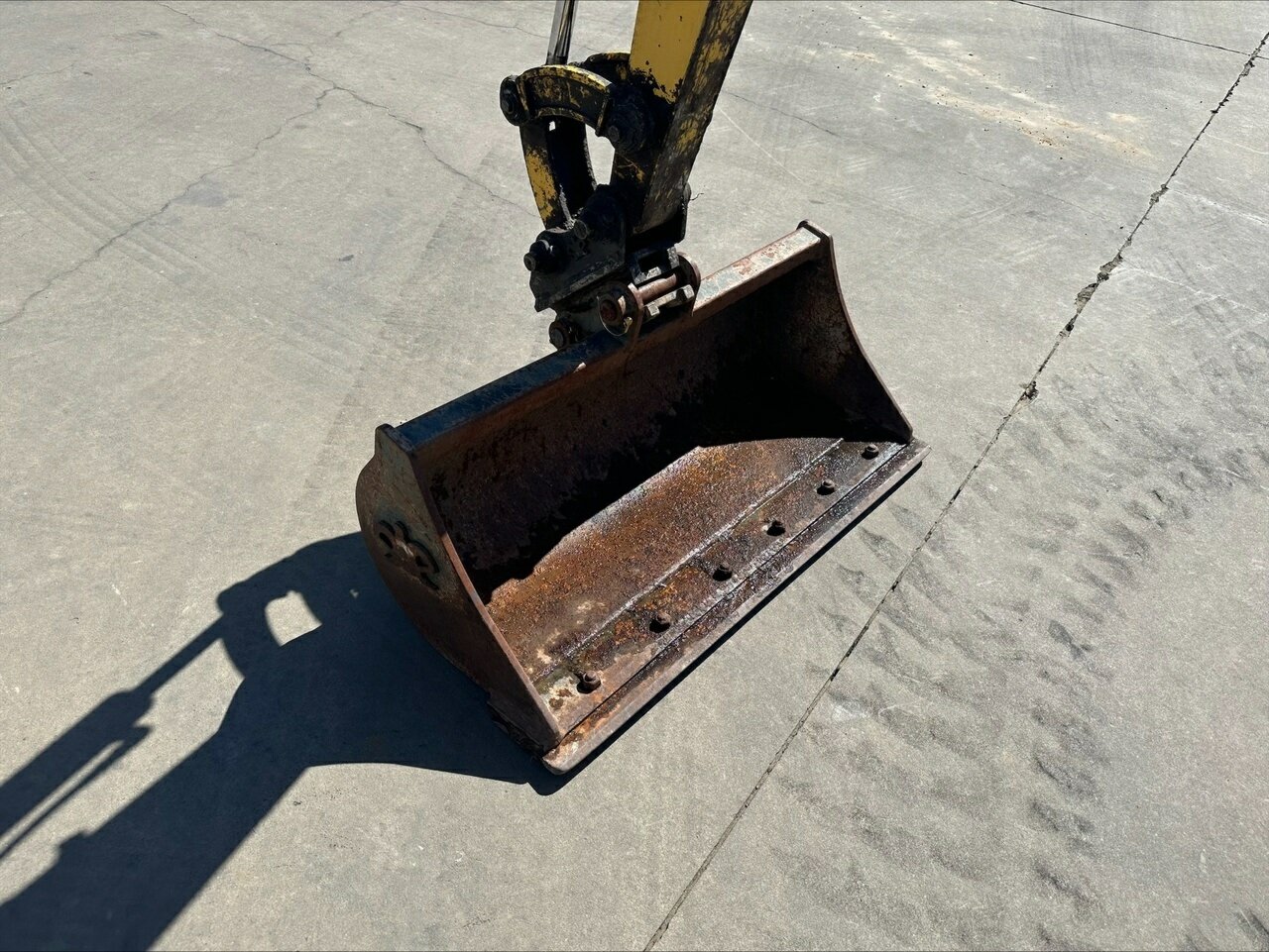 2013 NEW HOLLAND E18SR CANOPY EXCAVATOR