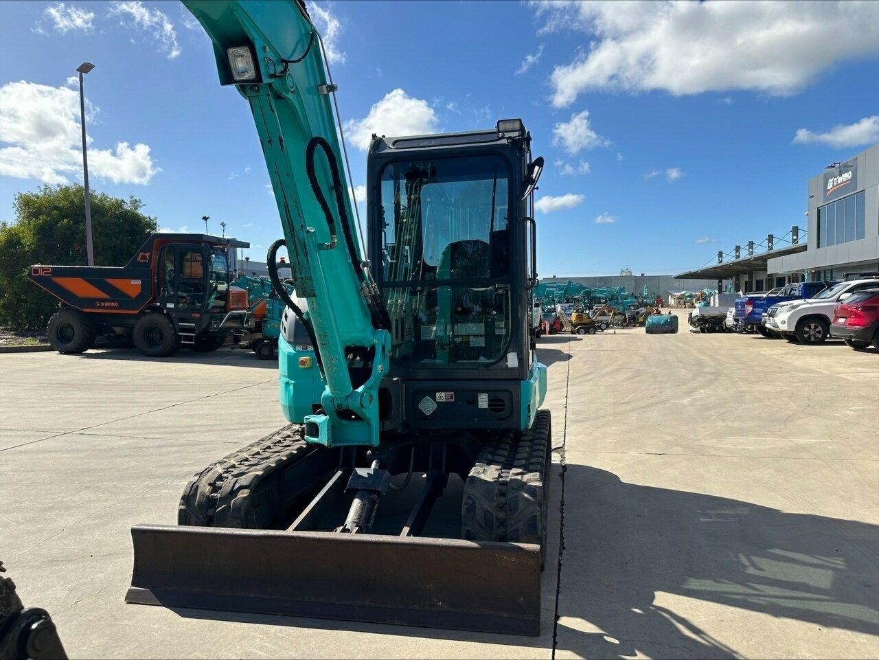 2017 KOBELCO SK55SRX-6 AIRCAB EXCAVATOR