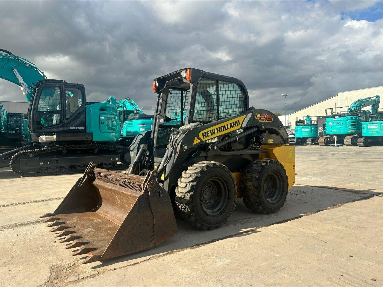 2017 NEW HOLLAND L218 LOADER