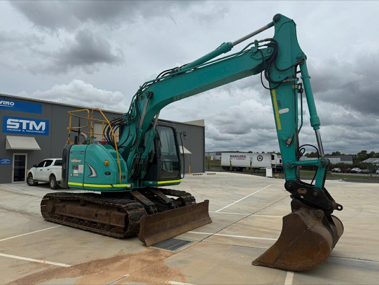 2013 KOBELCO SK135SR-3 EXCAVATOR