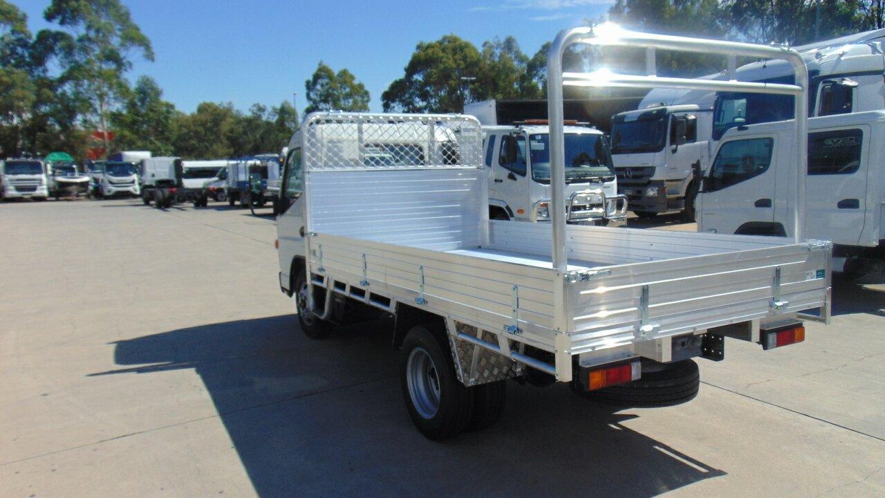2023 FUSO CANTER 515 SWB TRAY