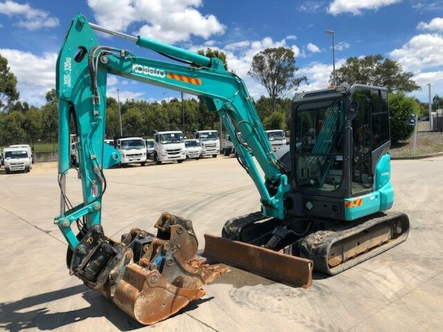 2017 KOBELCO SK55SRX -6 1D TRACK MOUNTED EXCAVATOR
