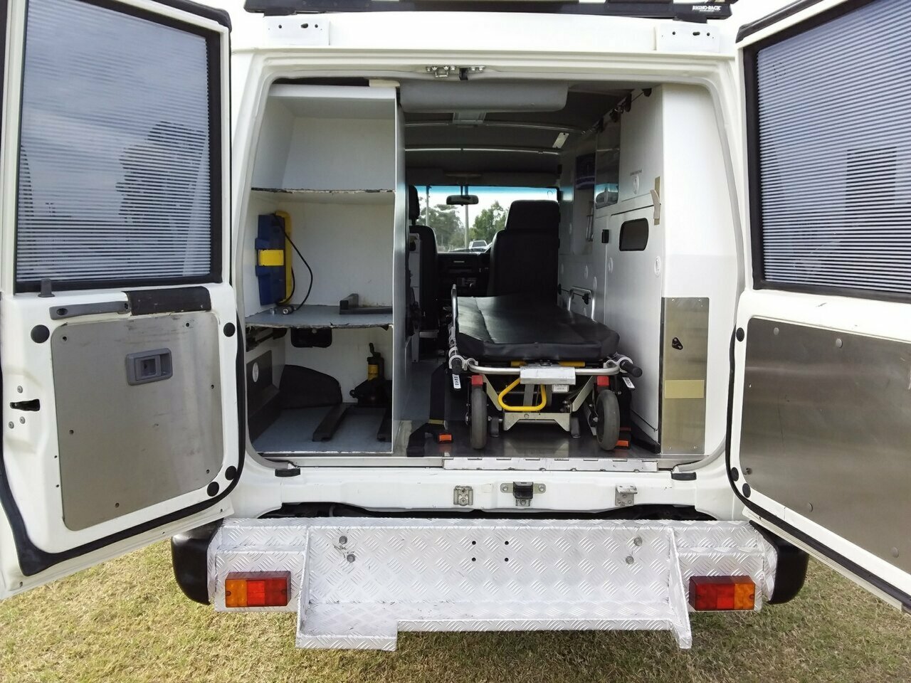 2008 TOYOTA LANDCRUISER VDJ78R 5 SP MANUAL 3D WAGON
