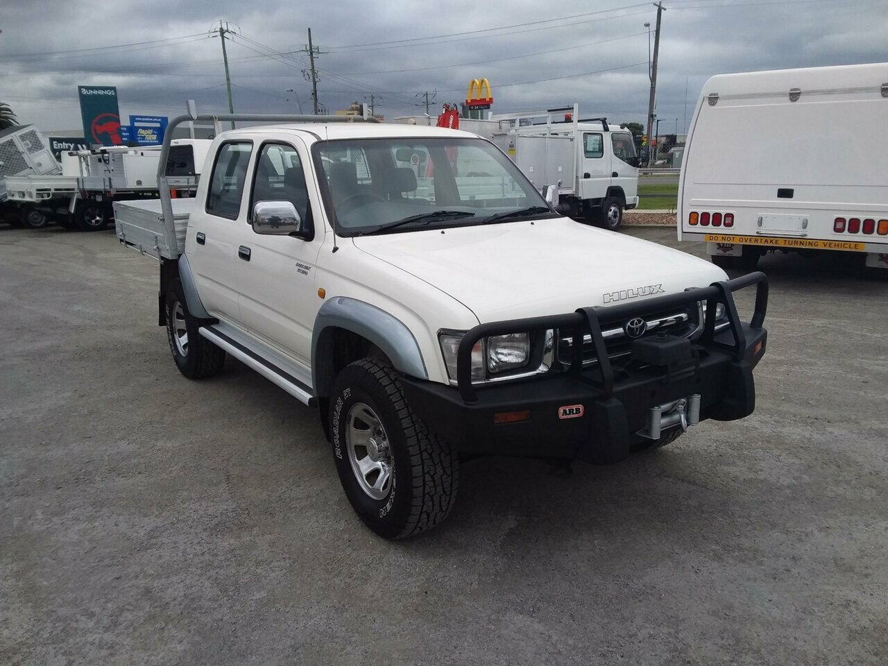 2000 TOYOTA HILUX KZN165R 5 SP MANUAL 2D UTILITY