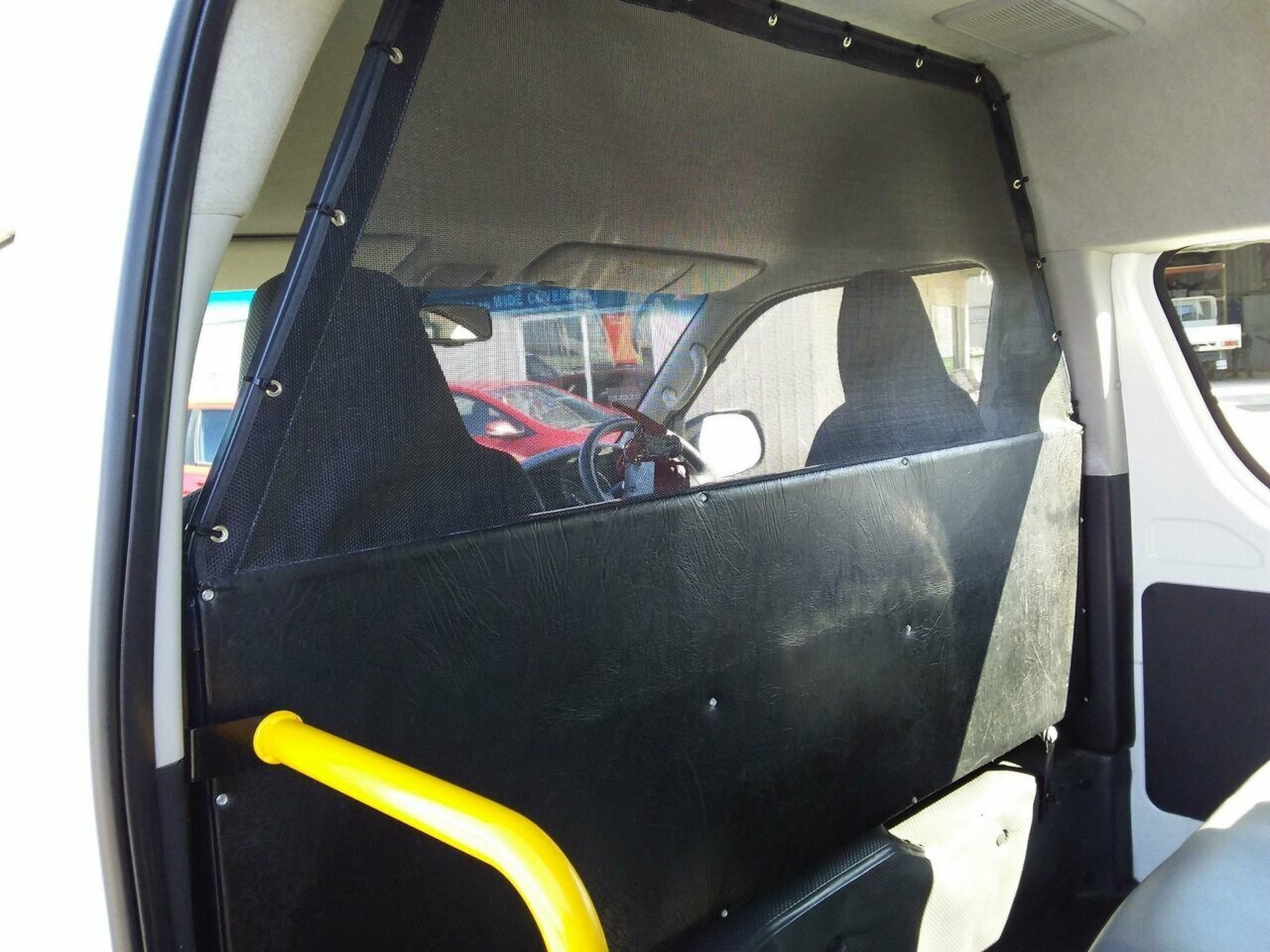 2013 TOYOTA HIACE KDH223R MY12 5 SP MANUAL 5D BUS