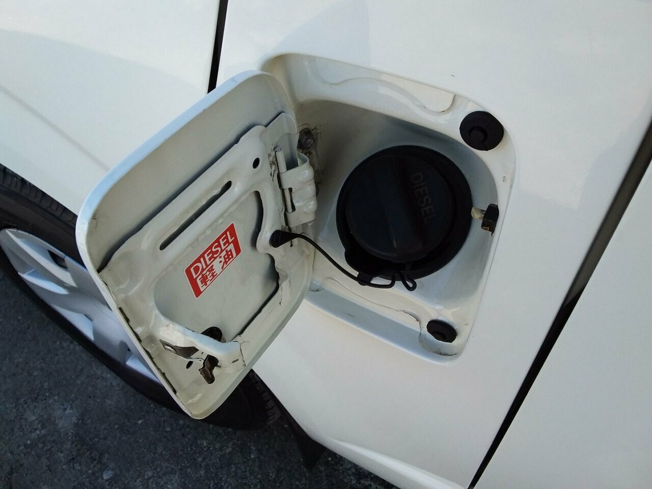 2013 TOYOTA HIACE KDH223R MY12 5 SP MANUAL 5D BUS