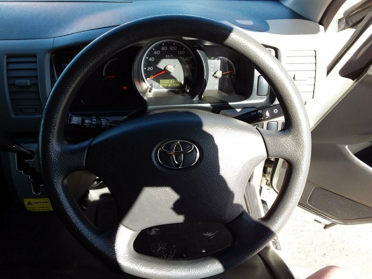 2013 TOYOTA HIACE KDH223R MY12 5 SP MANUAL 5D BUS
