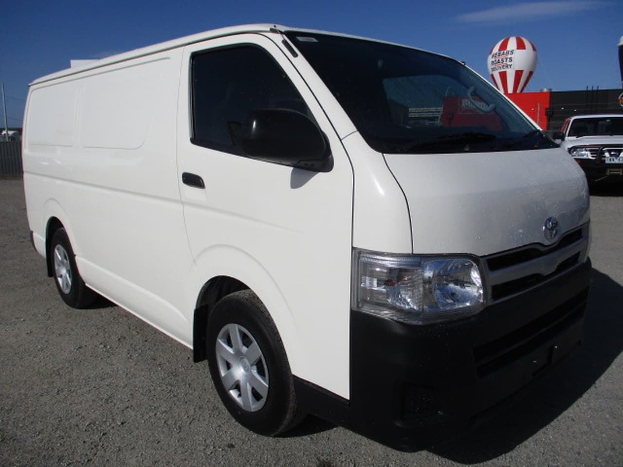 2013 TOYOTA HIACE KDH201R AUTOMATIC VAN