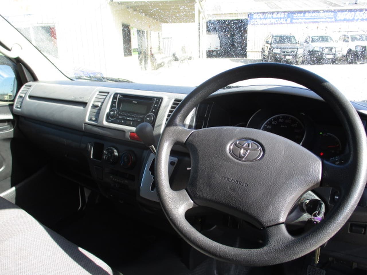 2013 TOYOTA HIACE KDH201R AUTOMATIC VAN