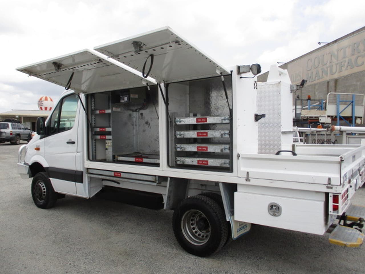2014 MERCEDES-BENZ SPRINTER NCV3 AUTOMATIC CAB CHASSIS