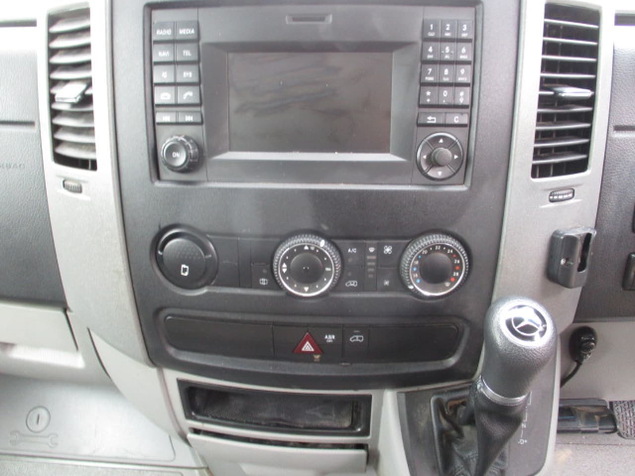 2014 MERCEDES-BENZ SPRINTER NCV3 AUTOMATIC CAB CHASSIS