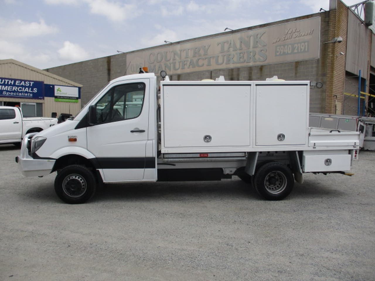 2014 MERCEDES-BENZ SPRINTER NCV3 AUTOMATIC CAB CHASSIS