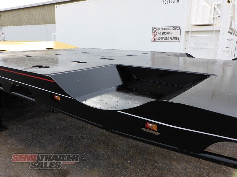 2013 CUSTOM KENNEDY DROP DECK WITH RAMPS