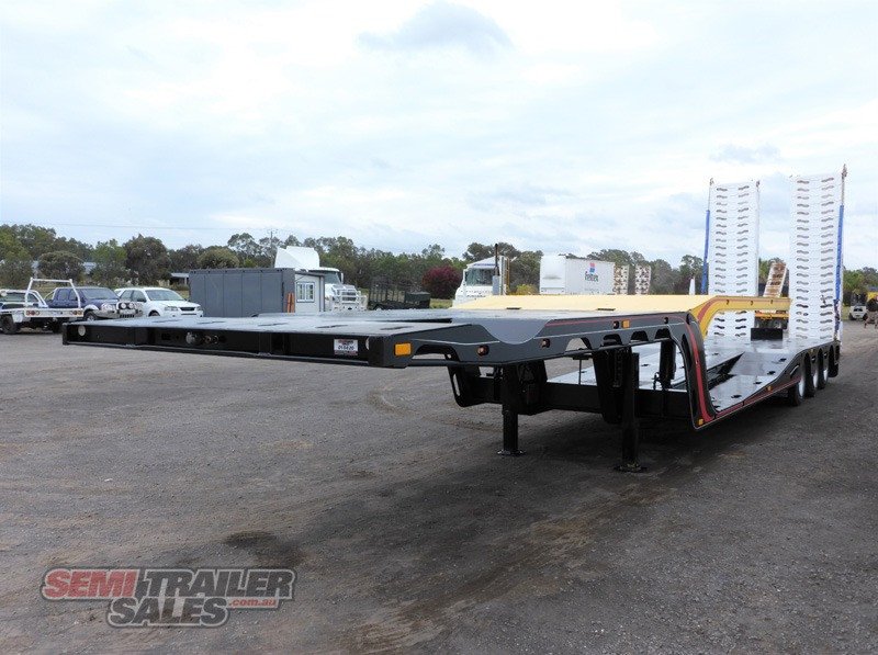 2013 CUSTOM KENNEDY DROP DECK WITH RAMPS