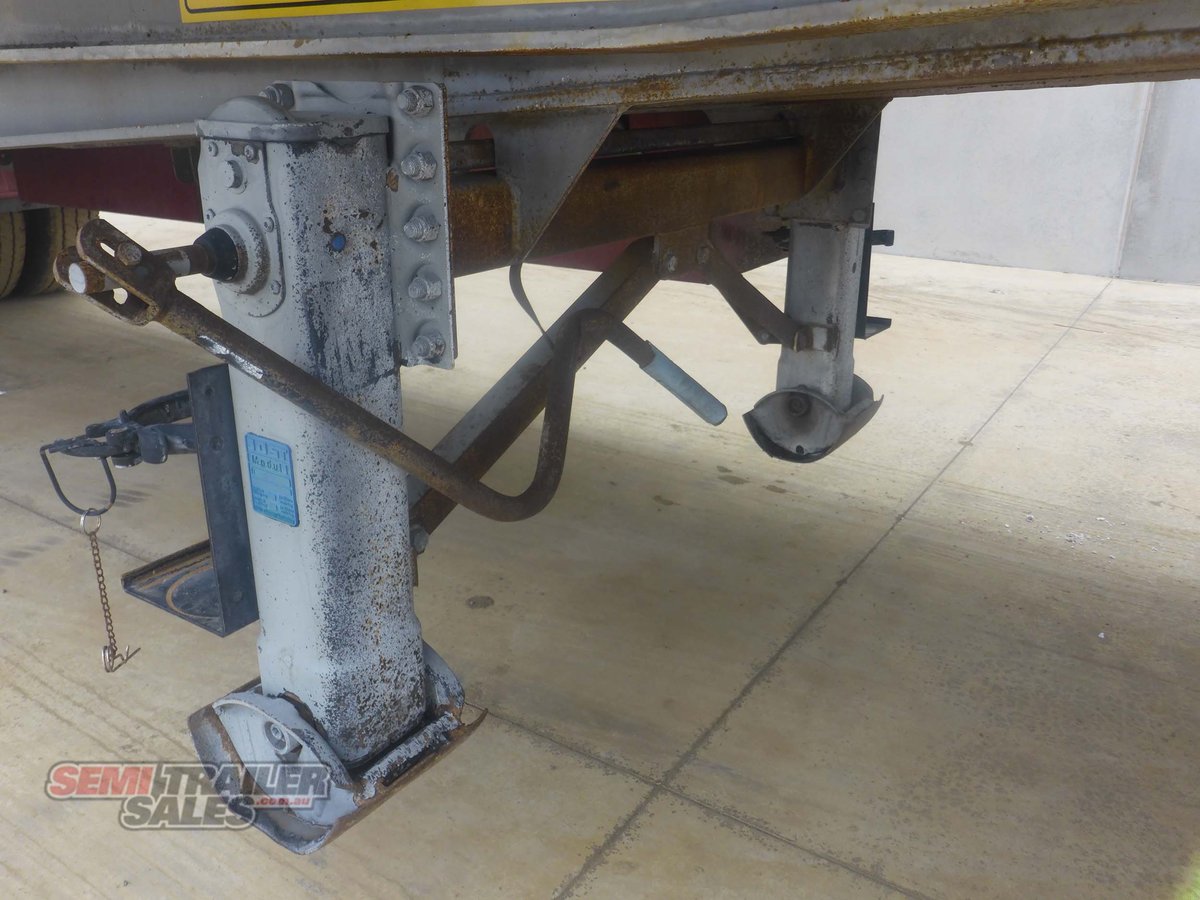 LUSTY TIPPER TRAILER