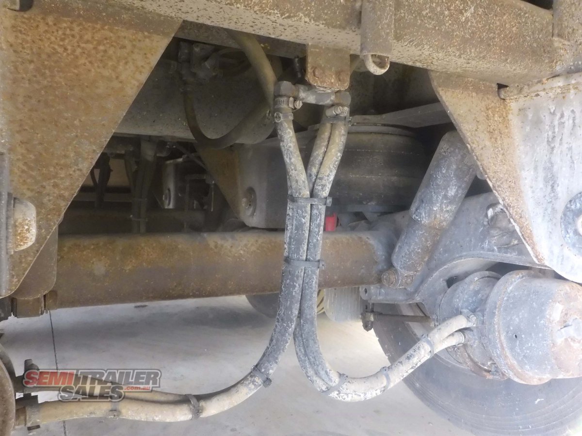 LUSTY TIPPER TRAILER