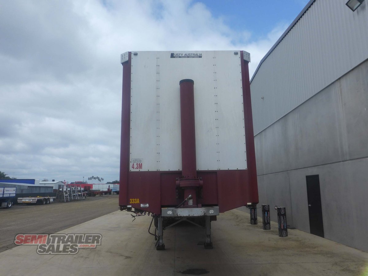 LUSTY TIPPER TRAILER
