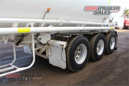1990 KOCKUMS SEMI BULK DRY TANKER TRAILER