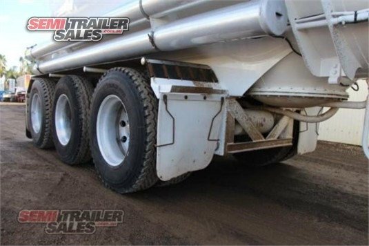 1990 KOCKUMS SEMI BULK DRY TANKER TRAILER