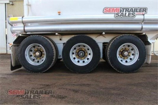 1990 KOCKUMS SEMI BULK DRY TANKER TRAILER