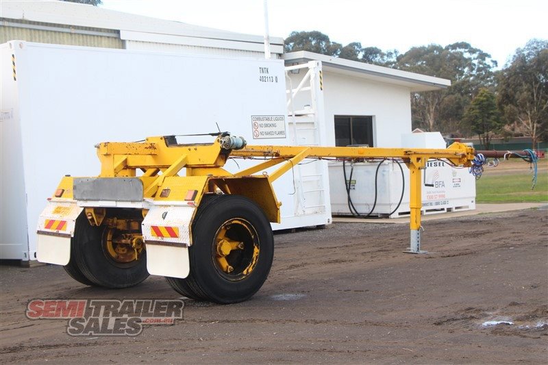 CUSTOM TRAILER