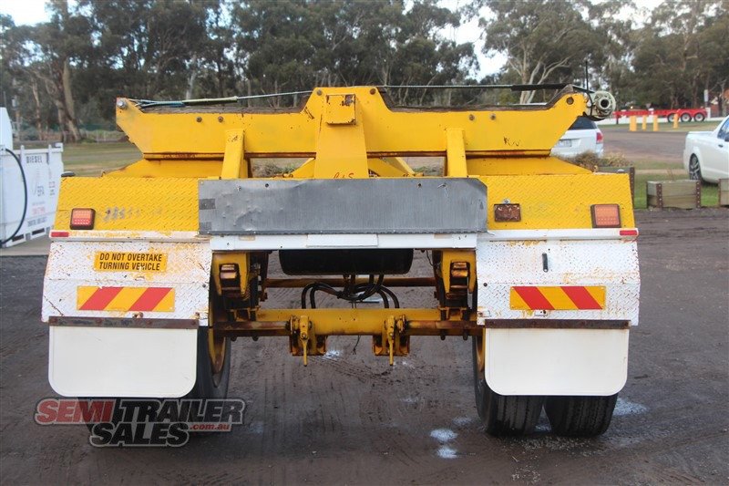 CUSTOM TRAILER