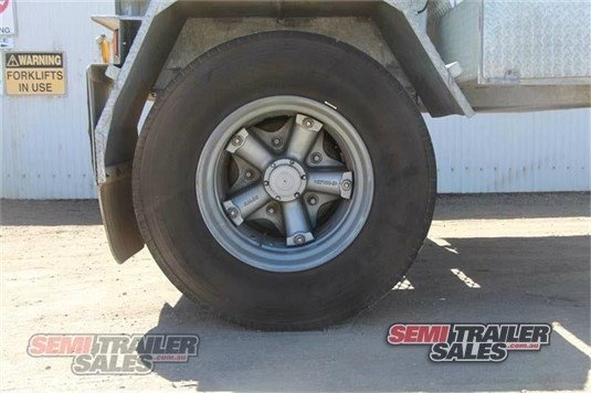 CUSTOM LOG JINKER POLE SEMI TRAILER