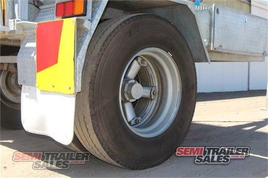 CUSTOM LOG JINKER POLE SEMI TRAILER