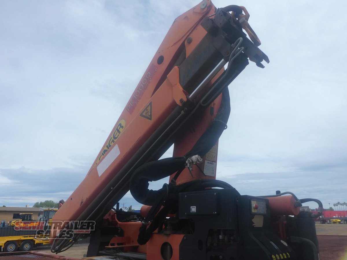 KRUEGER FLAT TOP TRAILER