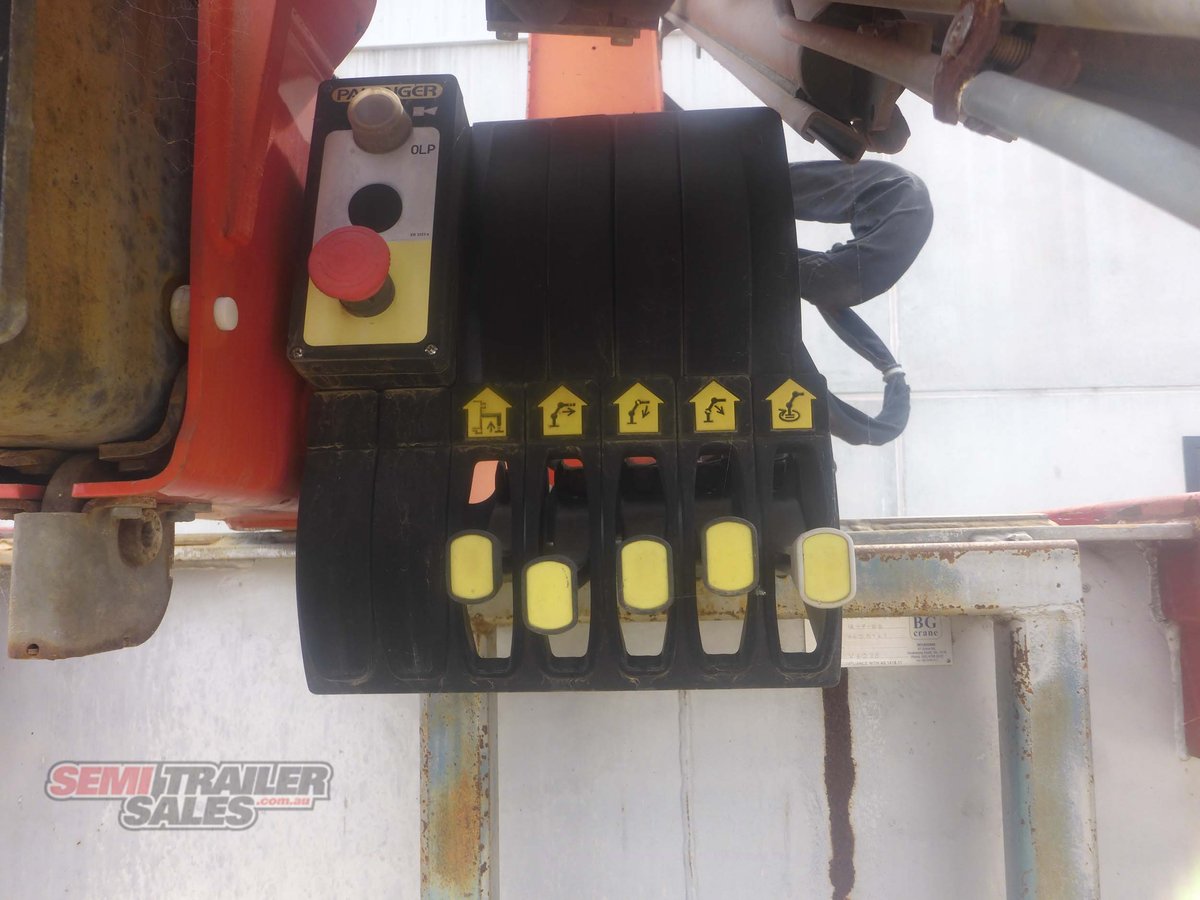 KRUEGER FLAT TOP TRAILER