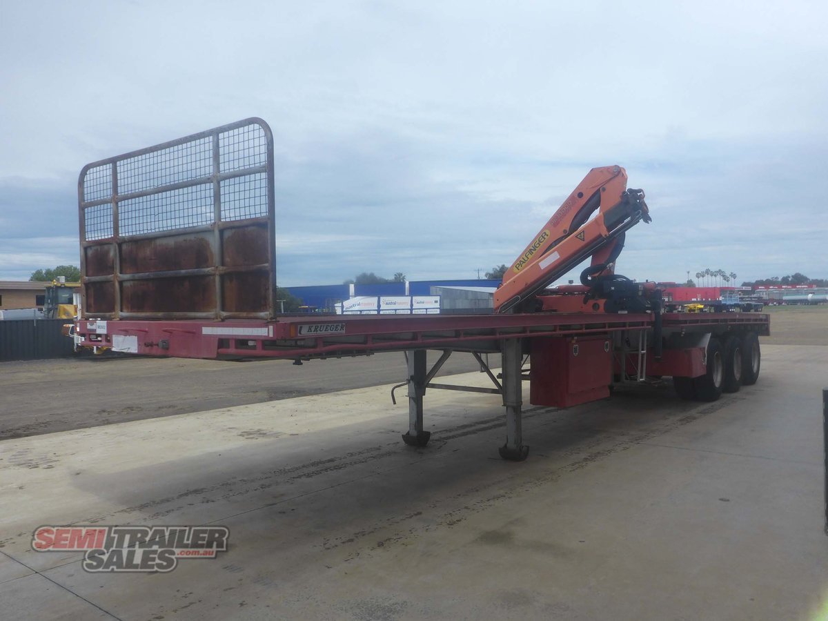 KRUEGER FLAT TOP TRAILER