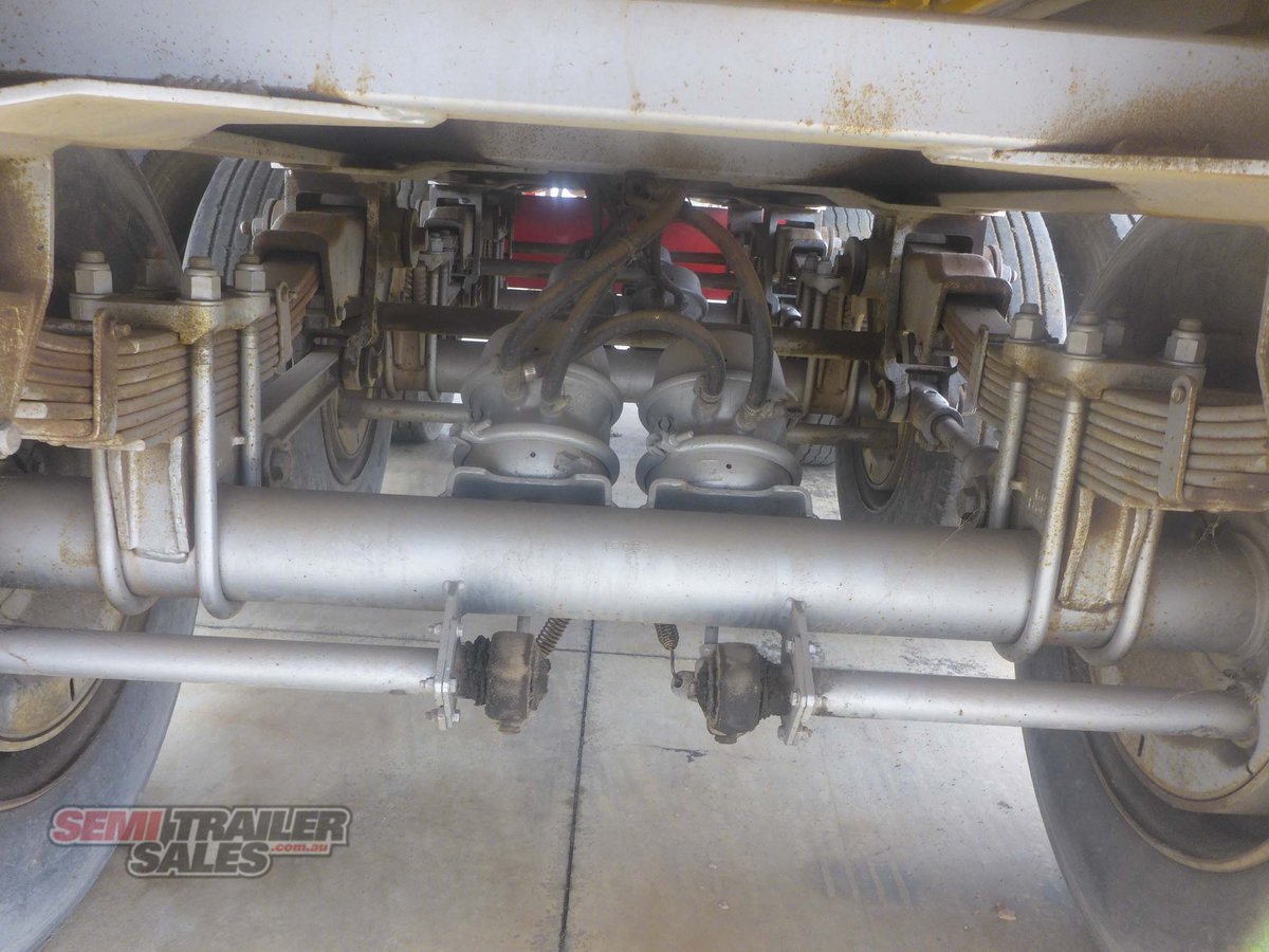 KRUEGER FLAT TOP TRAILER