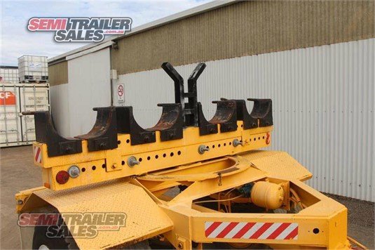 CUSTOM TRAILER