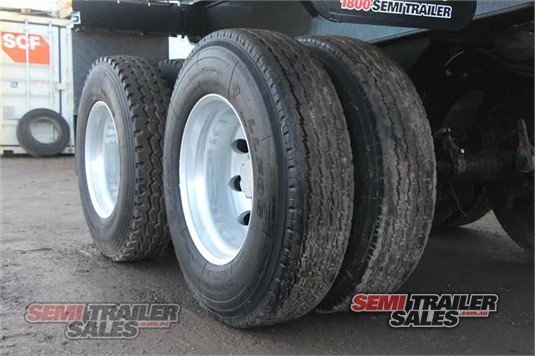 HAMELEX WHITE SKEL TRAILER