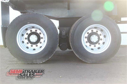 HAMELEX WHITE SKEL TRAILER