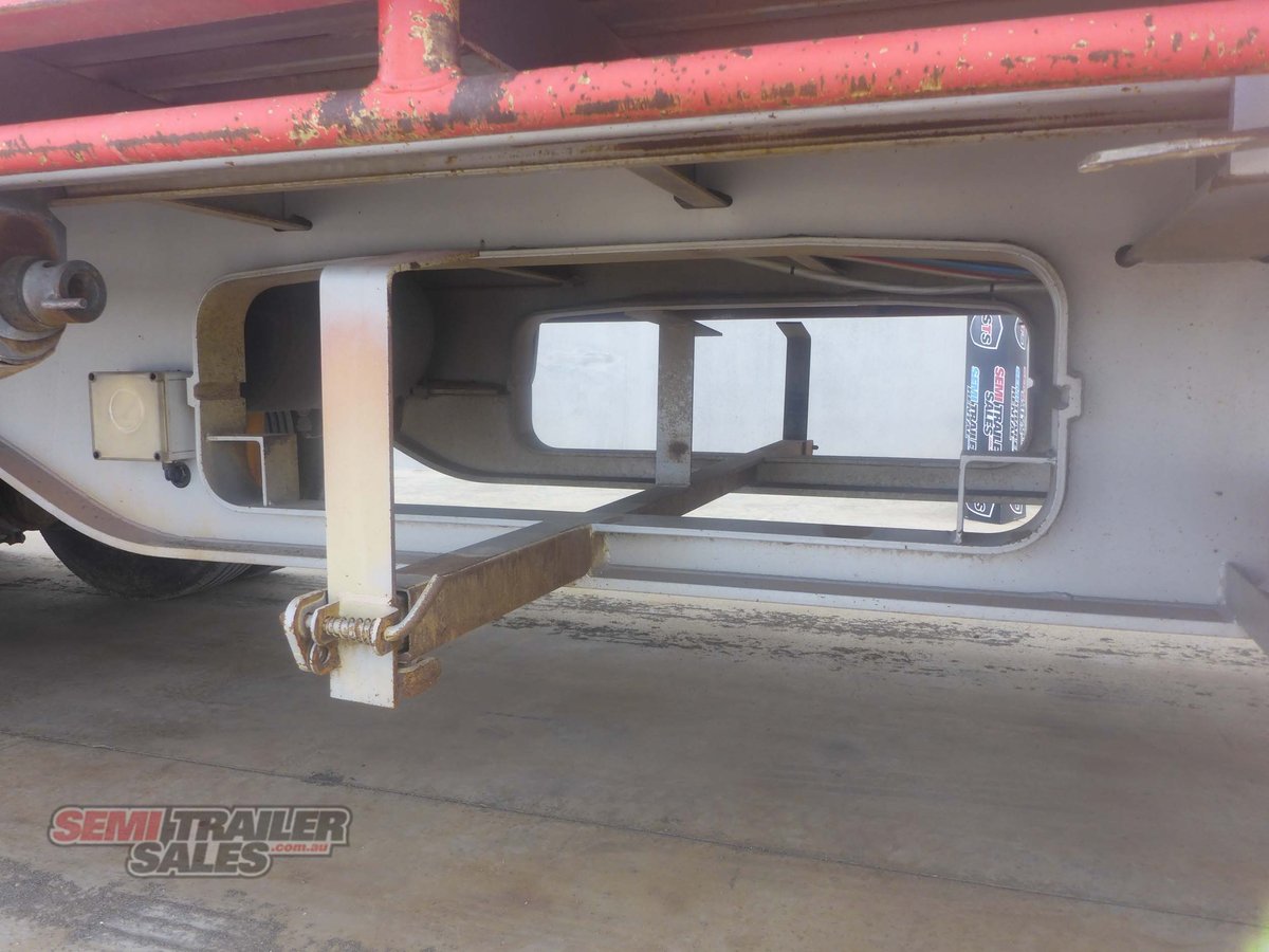 MAXITRANS DROP DECK TRAILER