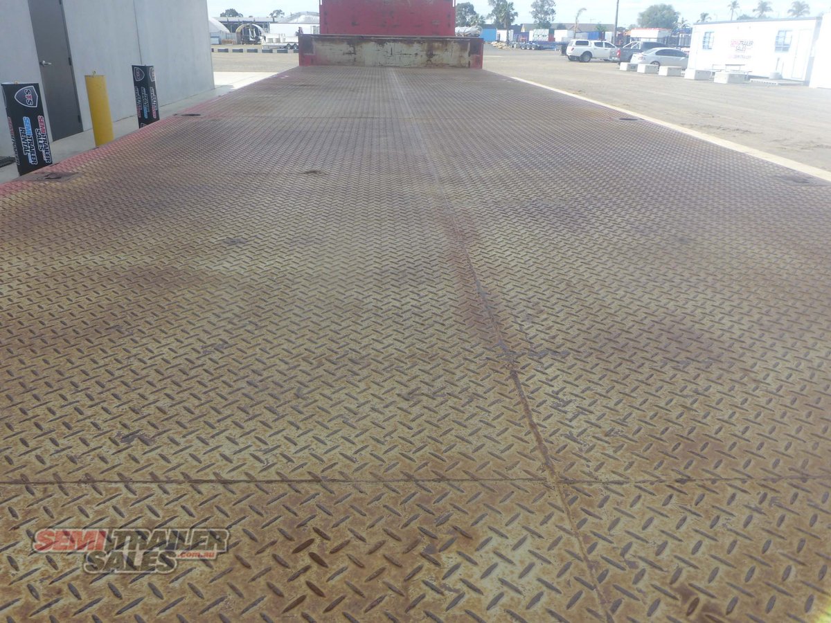 MAXITRANS DROP DECK TRAILER