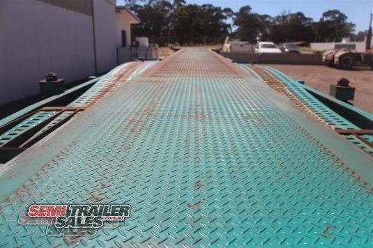 BARKER SKEL TRAILER