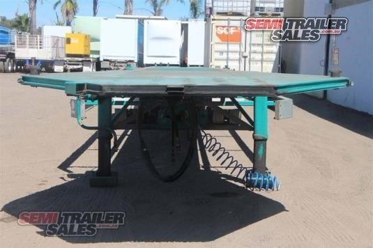 BARKER SKEL TRAILER